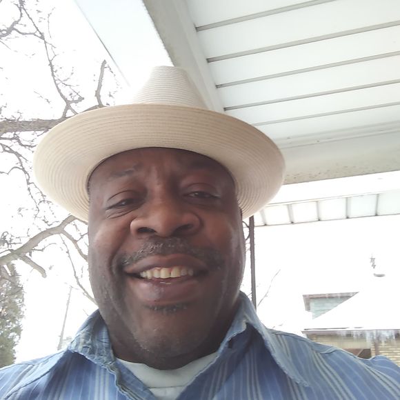 Meet your Posher, David - Picture 1 of 1